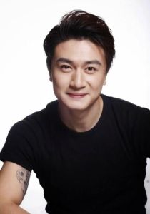 奇妙的野外露营王磊_山林遇勒索，被迫赴险约，秘密深藏心