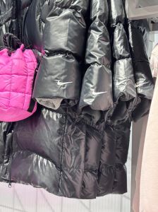 女士冬天出差一周必备物品_登机箱+书包组合，密封袋收纳，充电宝牙线必备！