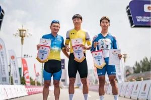 青海姑娘纪晓缘夺全国公路自行车联赛女子个人赛冠军，创历史！